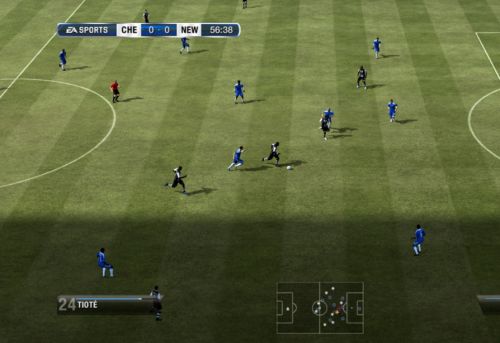 《FIFA 12》防守操作1